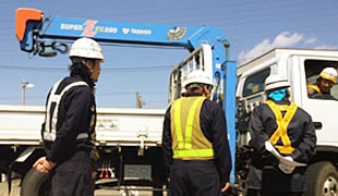 踏切まで軌陸車を移動